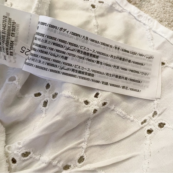 Abercrombie Knot Front Eyelet Blouse White Size Small - Picture 11 of 15